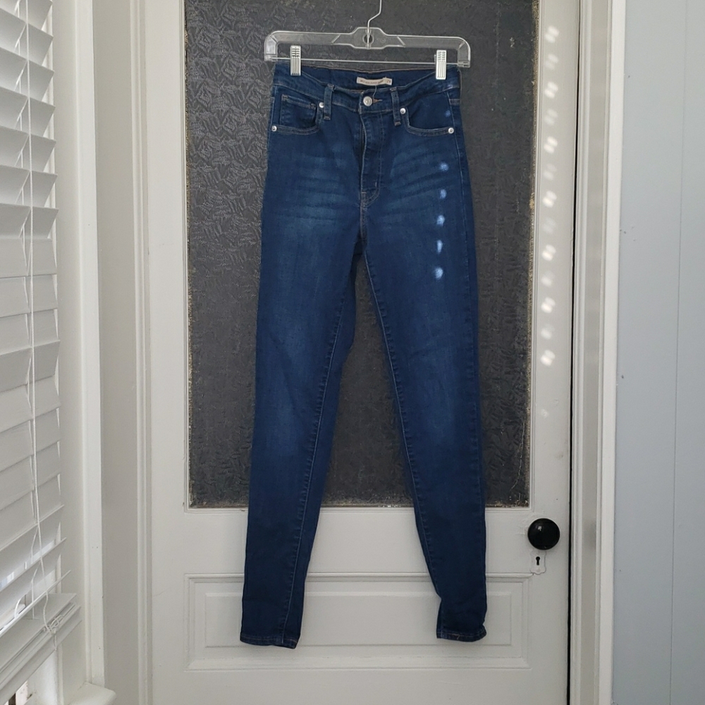 Levi's high waisted skinny jeans